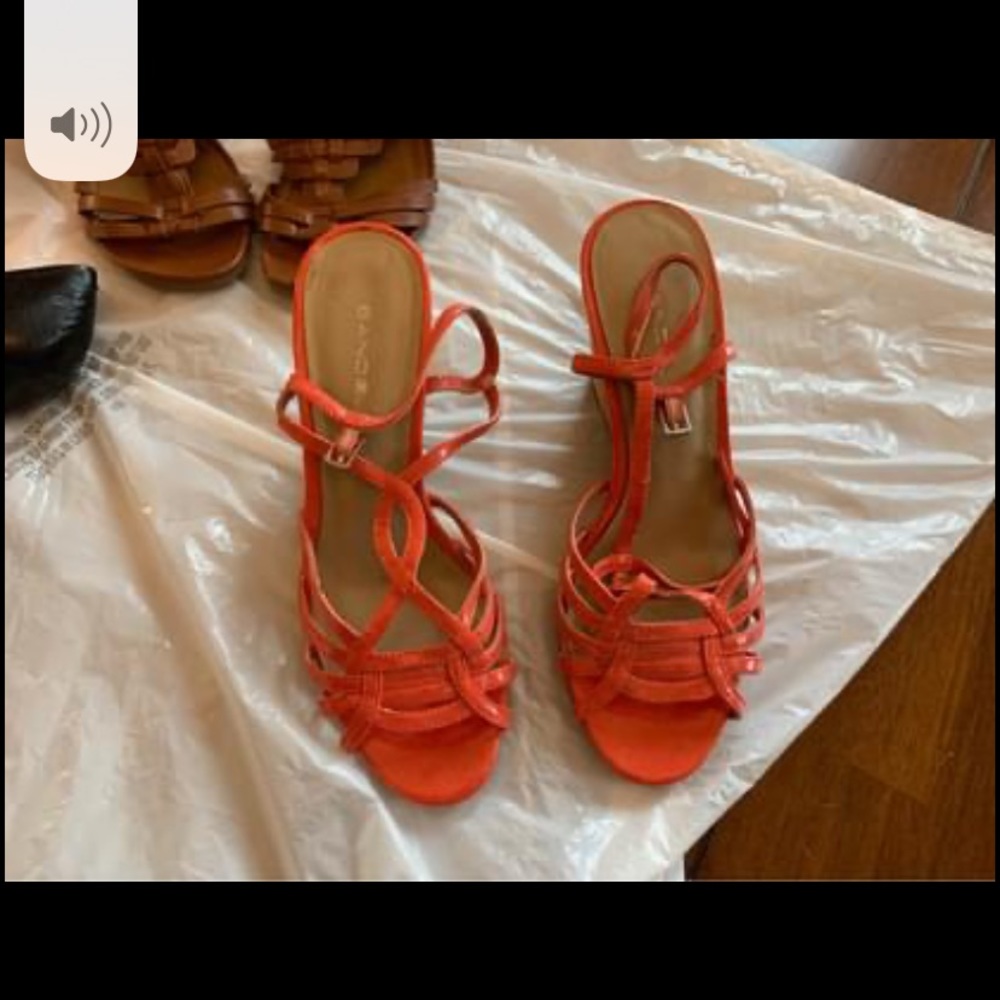 Wedge heels - Picture 3 of 3